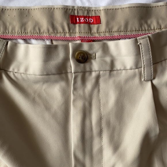 IZOD Khaki Shorts - Picture 3 of 4